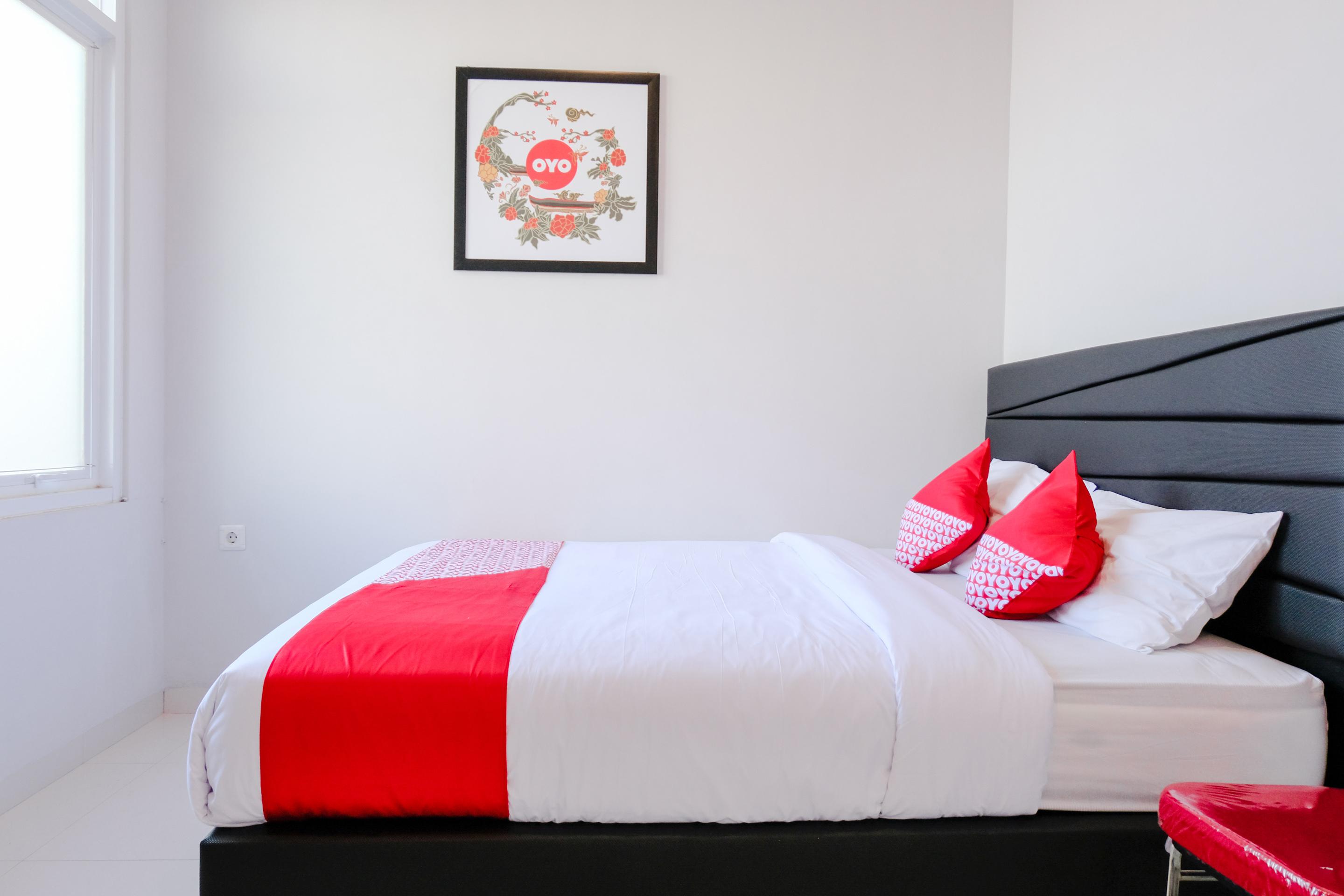 Super Oyo 995 Alice'S Homestay Syariah Jember Bagian luar foto
