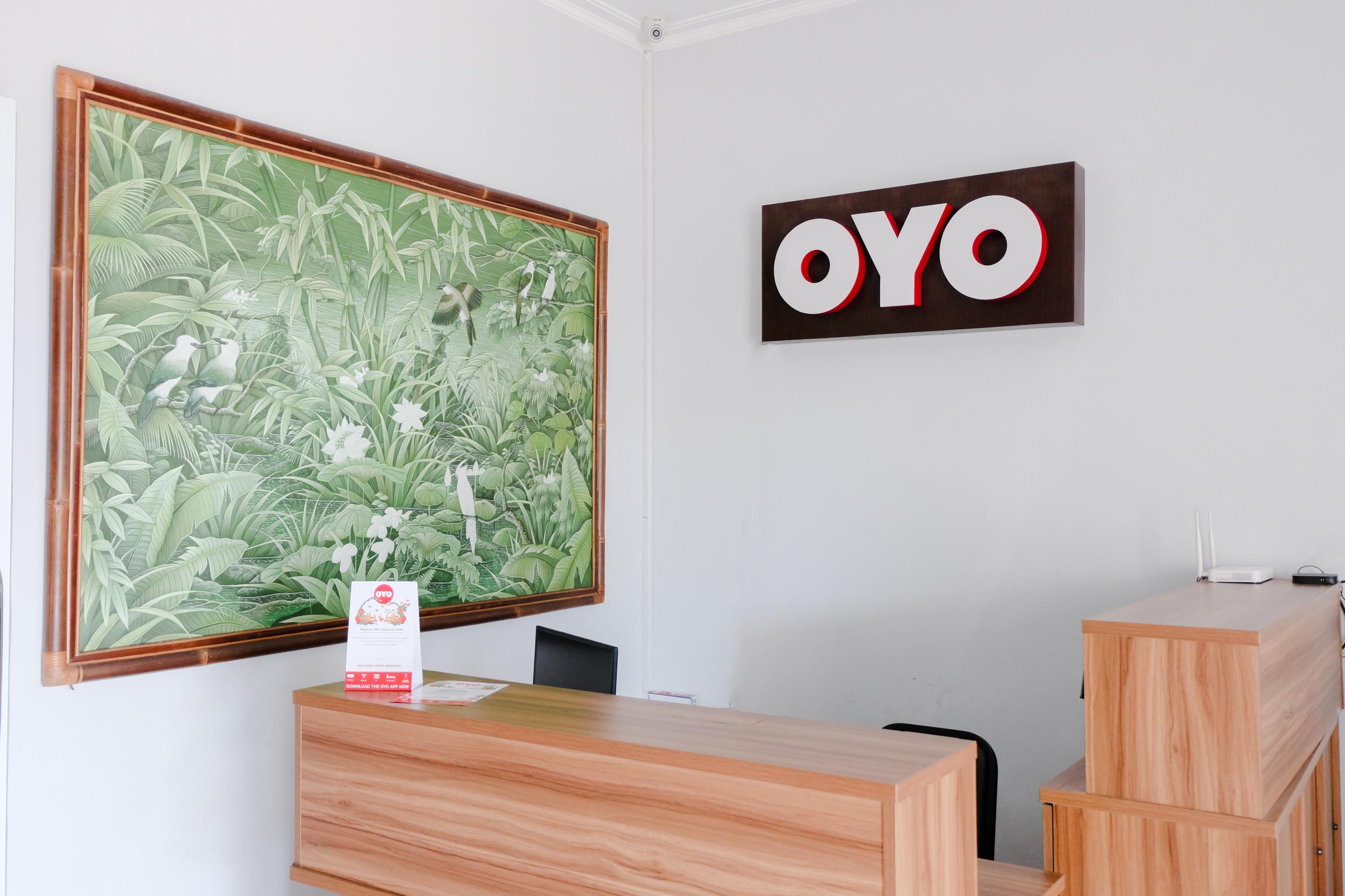 Super Oyo 995 Alice'S Homestay Syariah Jember Bagian luar foto